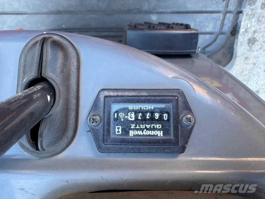 Yanmar SV08 (1D776) Miniescavatori