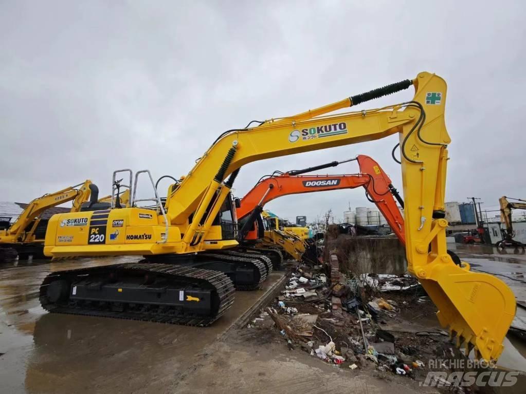 Komatsu PC 220-8 Escavatori cingolati
