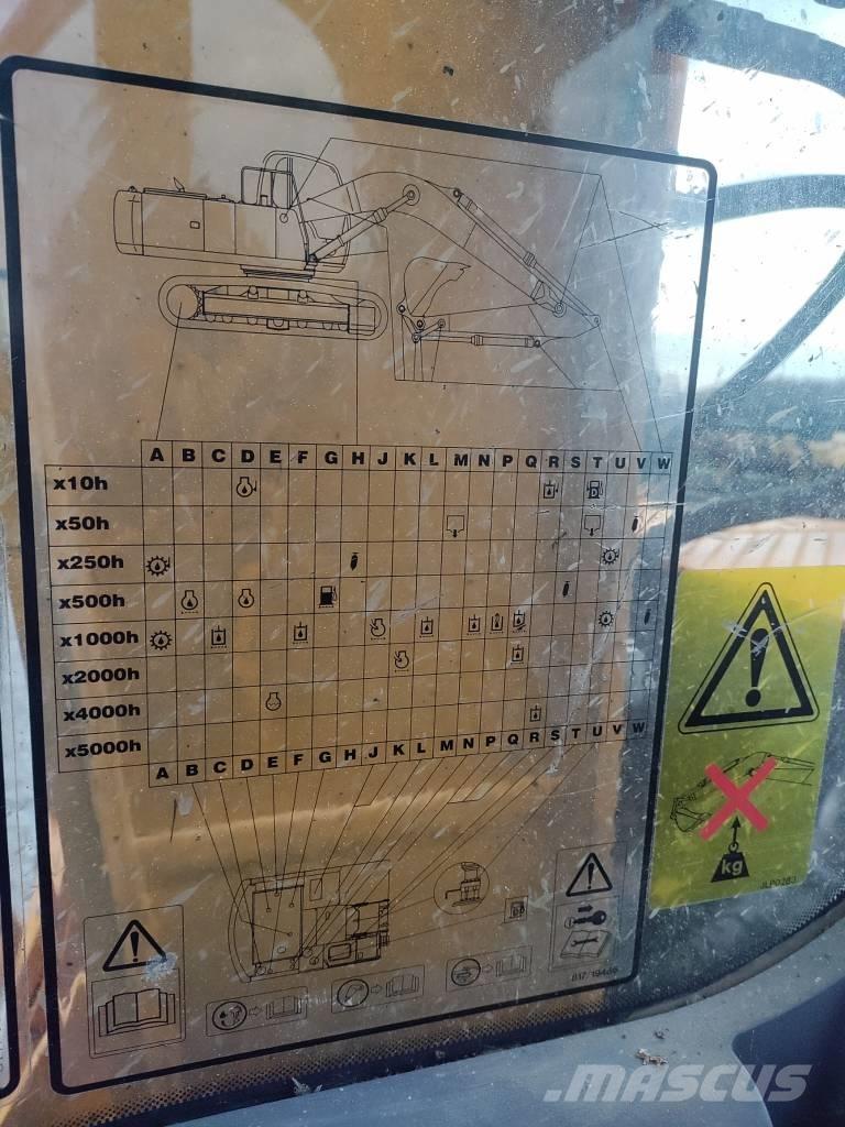 JCB JS 240 N LC Escavatori cingolati