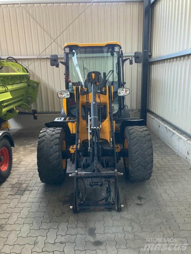 JCB 407 Pale gommate