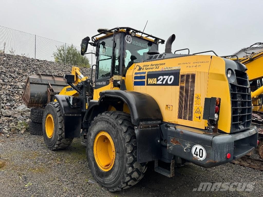 Komatsu WA 270-8 Pale gommate