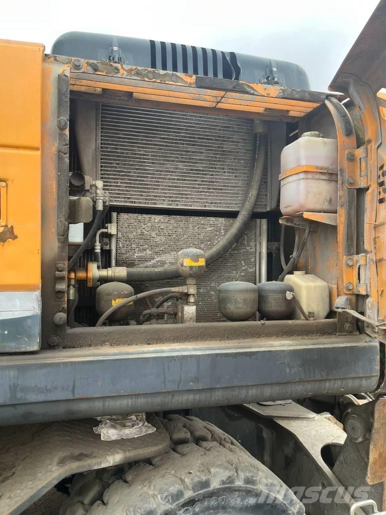 Hyundai R210W-9MH Movimentazione rifiuti