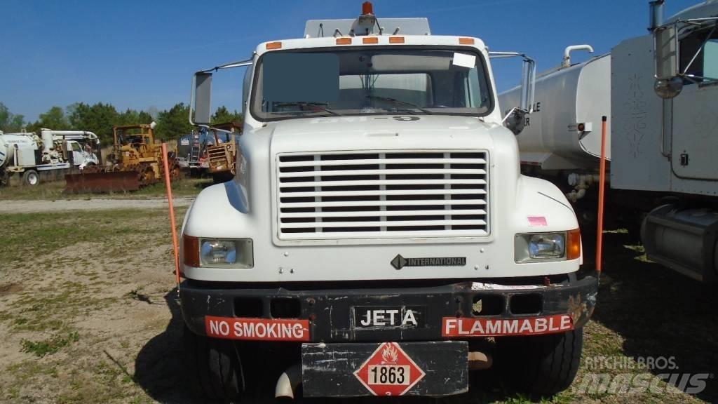 International 4900 Cisterna