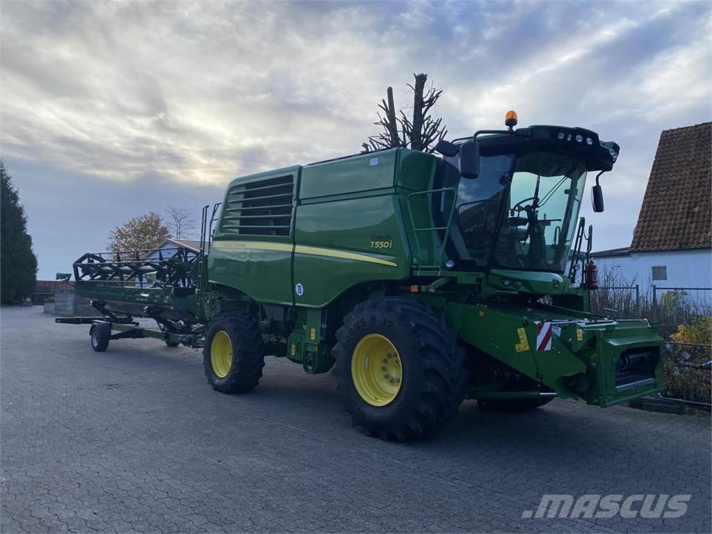 John Deere T550 Mietitrebbiatrici
