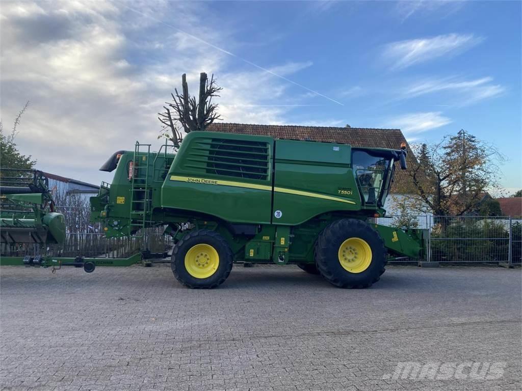 John Deere T550 Mietitrebbiatrici