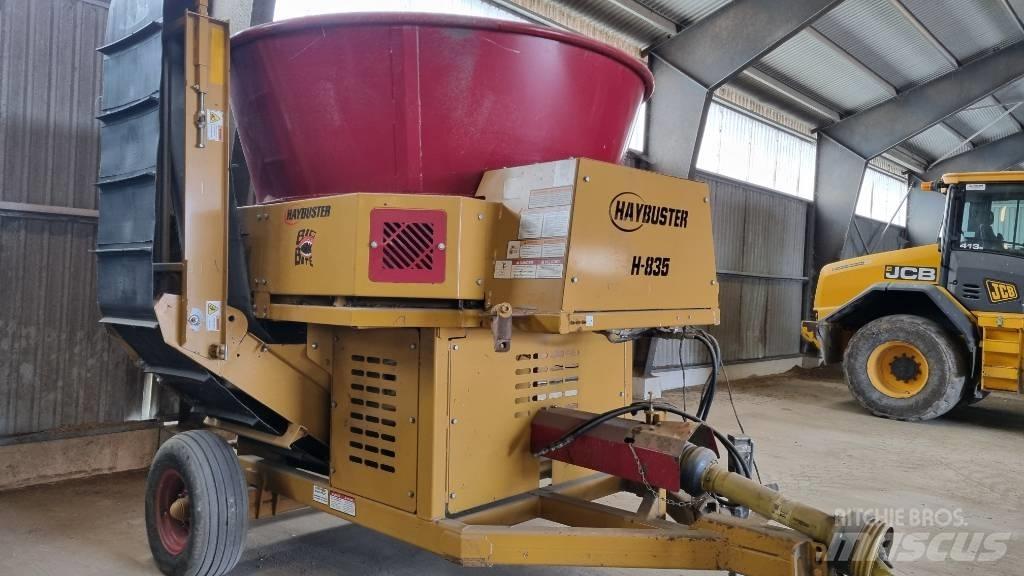 Haybuster H-835 Trinciatrici, tagliatrici e srotolatrici per balle
