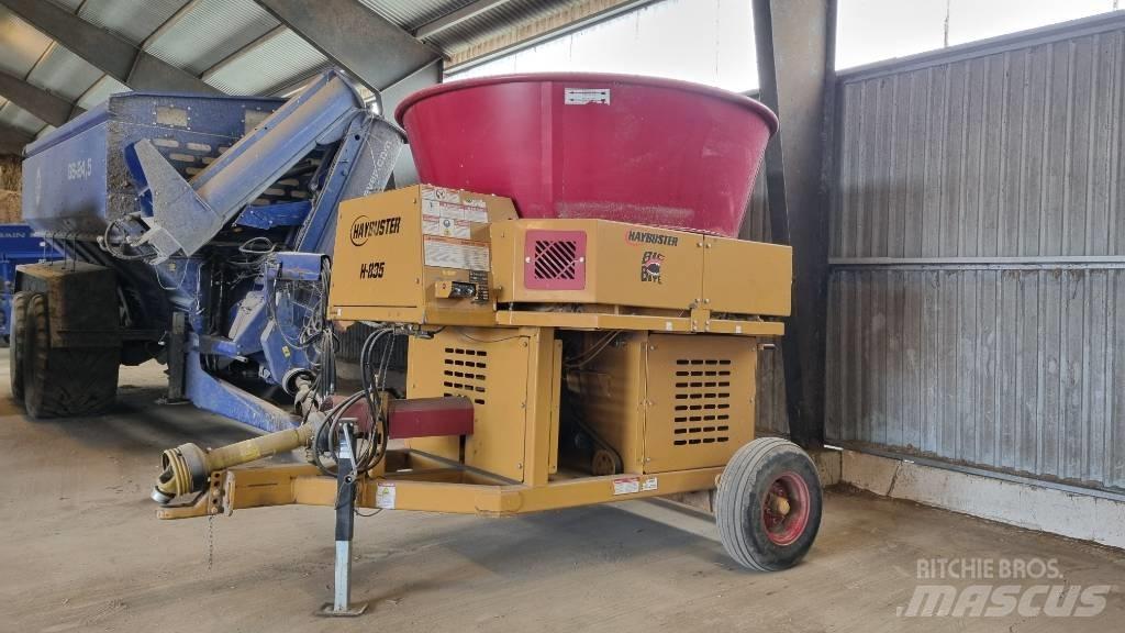 Haybuster H-835 Trinciatrici, tagliatrici e srotolatrici per balle