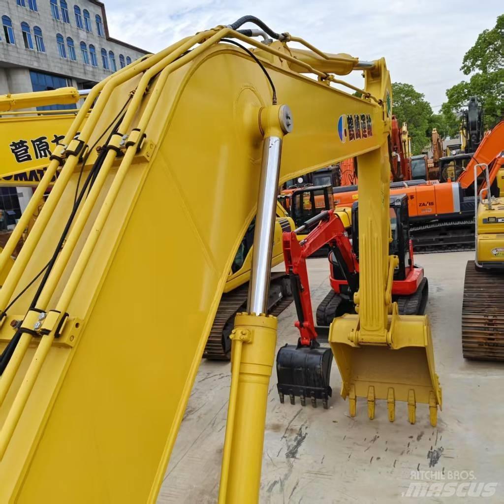 Komatsu PC 220-8 Escavatori cingolati
