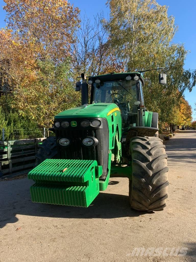 John Deere 8230 Trattori