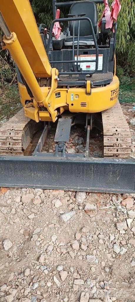 Komatsu PC35 Miniescavatori