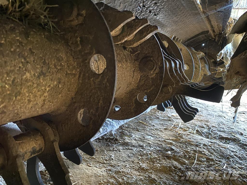 John Deere F 310 R Falciatrici trainate