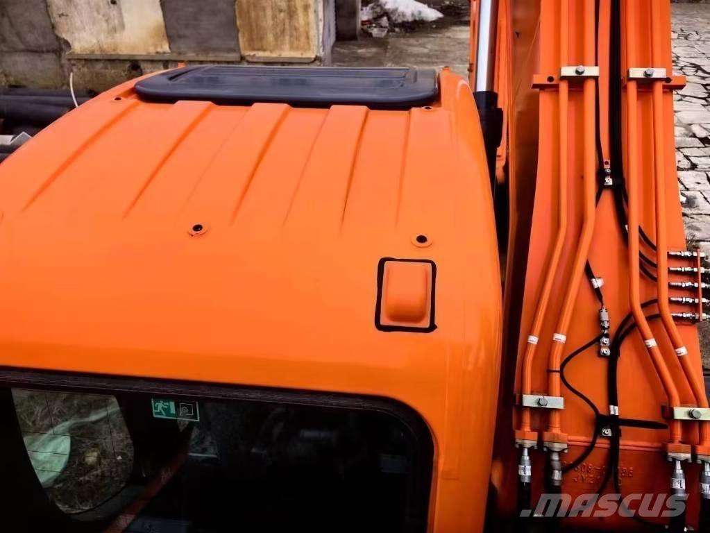 Doosan DX215 Escavatori cingolati