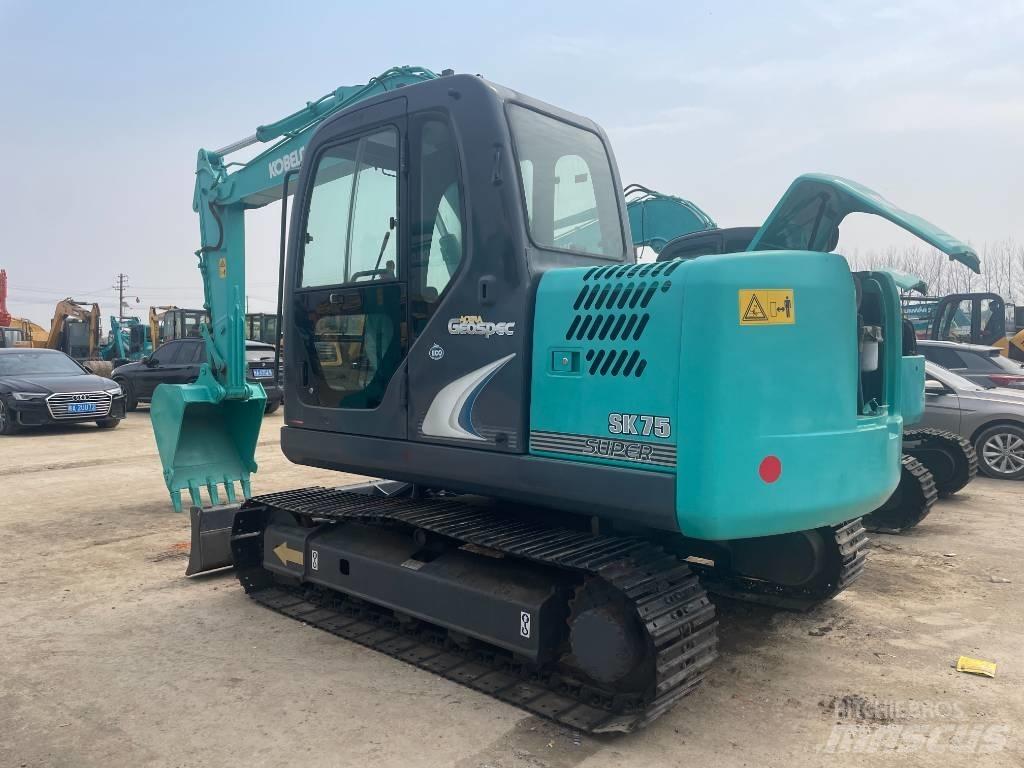 Kobelco SK 75 Miniescavatori
