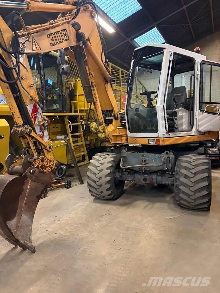 Liebherr A308 Escavatori gommati