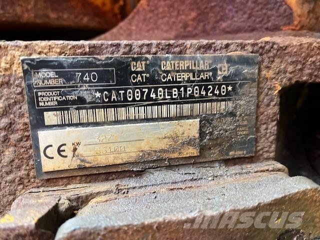 CAT 740 Dumpers articolati