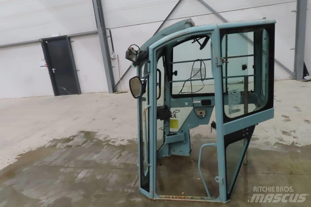 Yanmar Vio 75 Cabine e interni