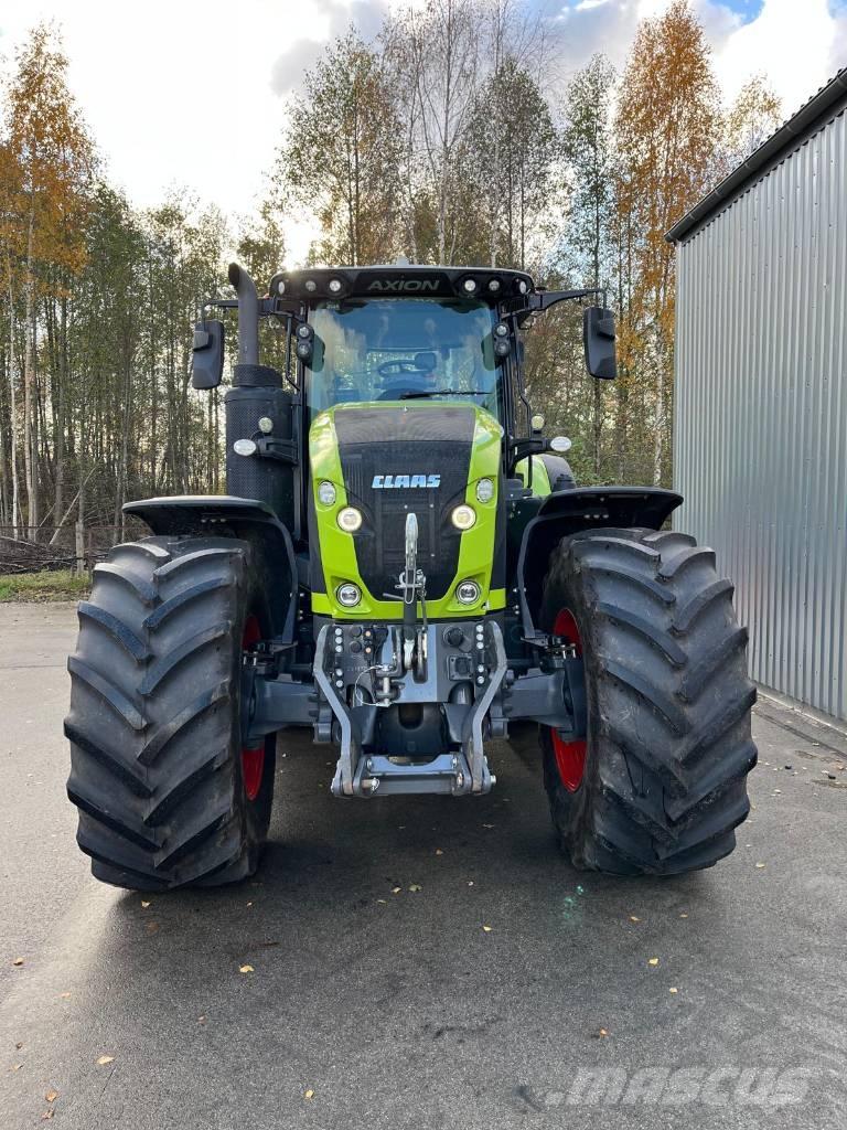 CLAAS Axion 920 Trattori
