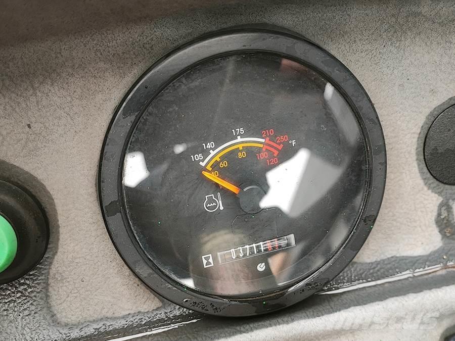 Aisle-Master 44S Elevatore passaggio stretto