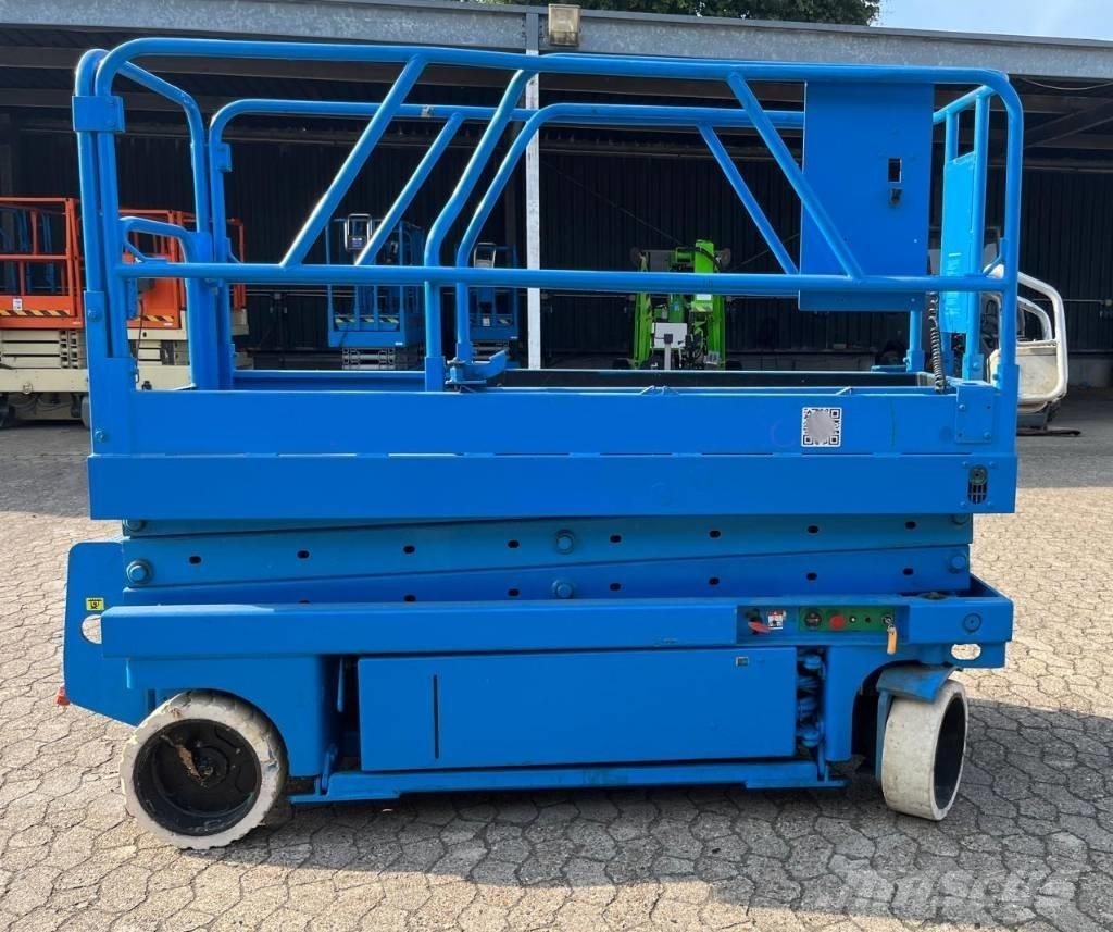 Genie 2032 Piattaforme a pantografo