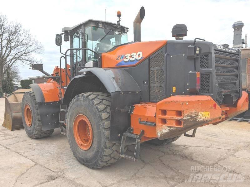 Hitachi ZW 330 Pale gommate