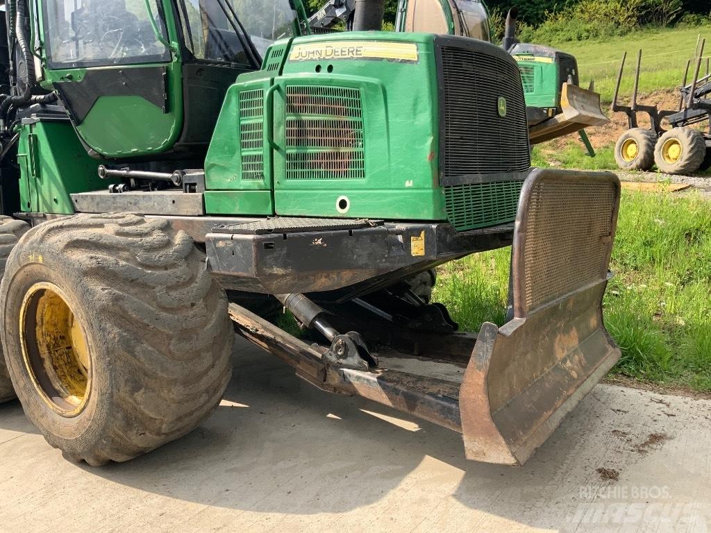 John Deere 1510 E Forwarder