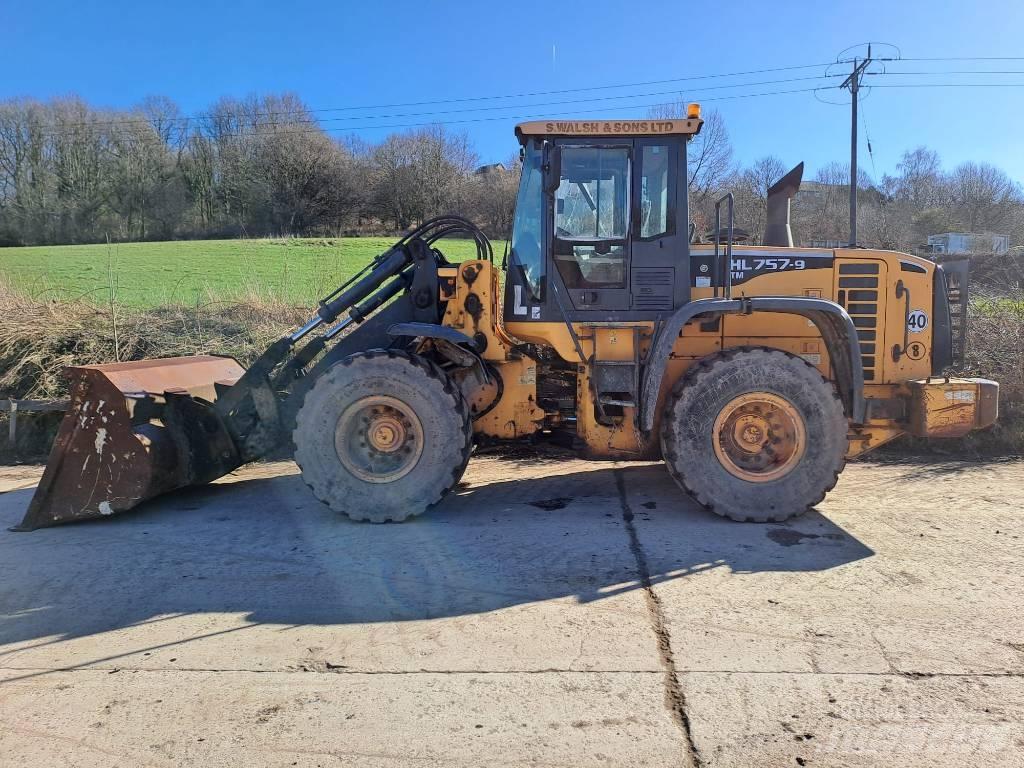 Hyundai HL 757 TM-9 Pale gommate