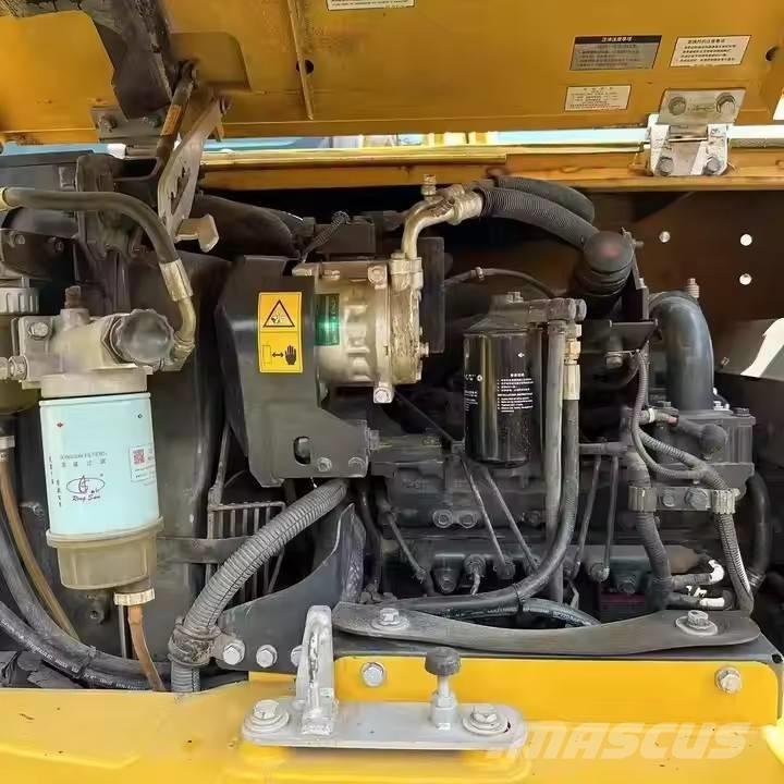 Komatsu PC 70 Escavatori cingolati