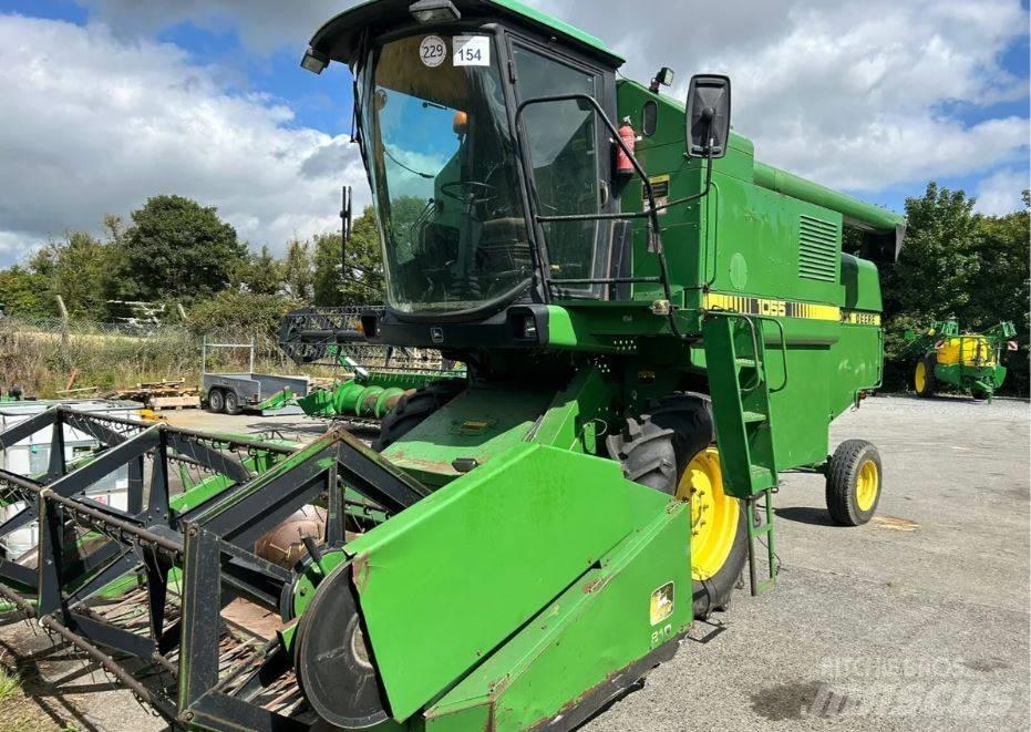 John Deere 1055 Mietitrebbiatrici