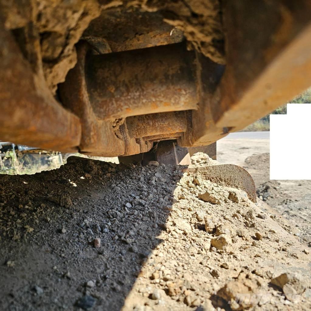 Hyundai Robex 300 LC Escavatori cingolati