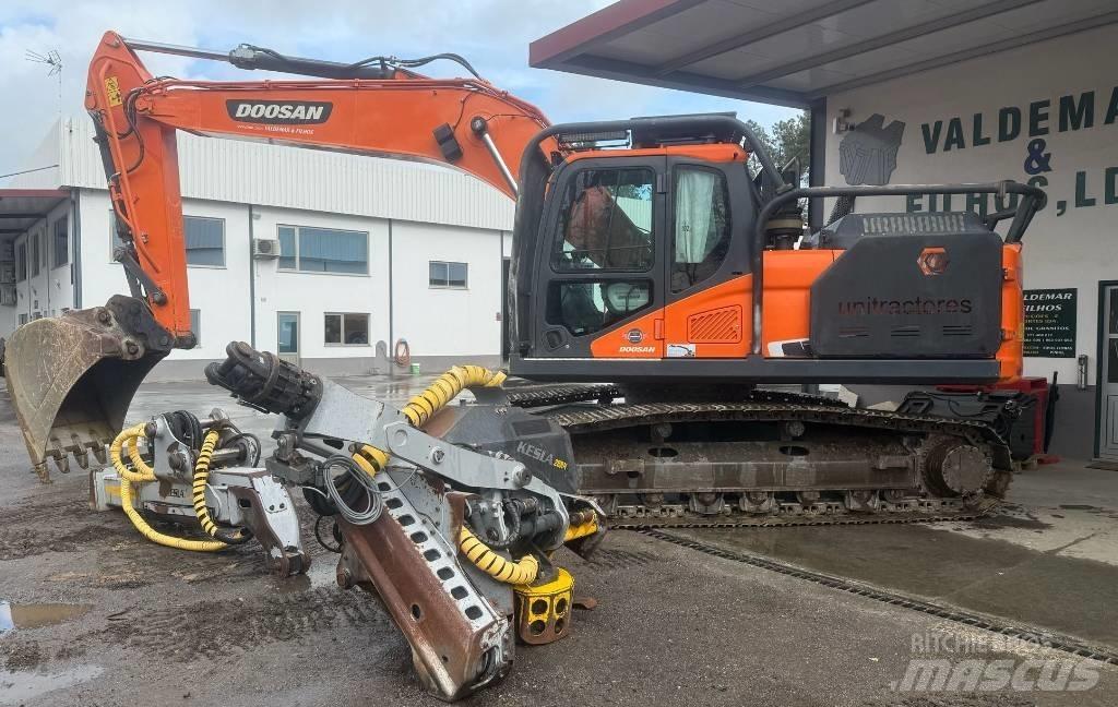 Doosan DX 235 Escavatori forestali