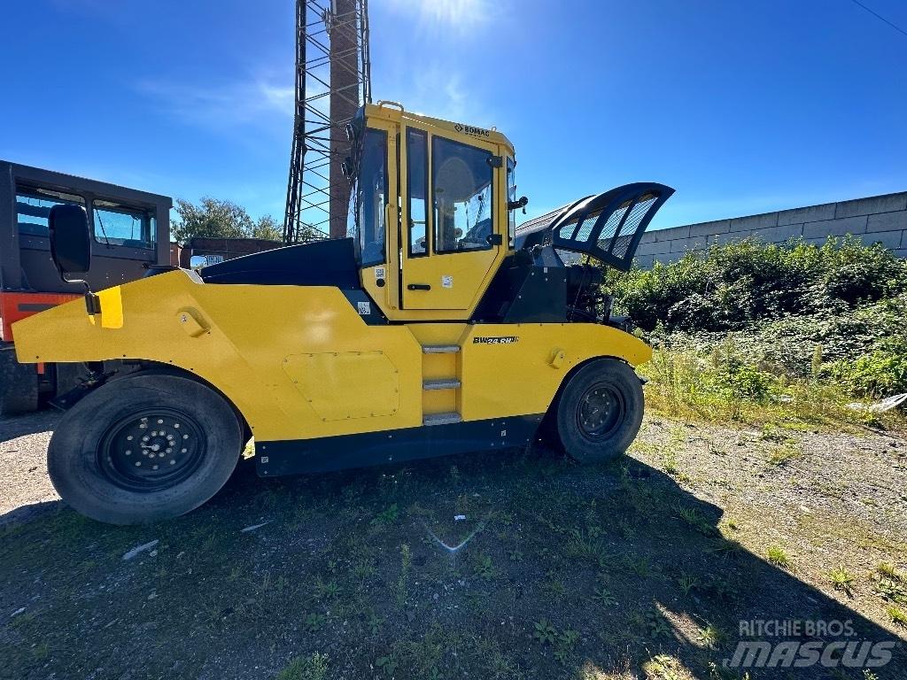 Bomag BW24RH Rulli gommati