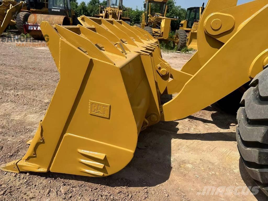 CAT 980 H Pale gommate