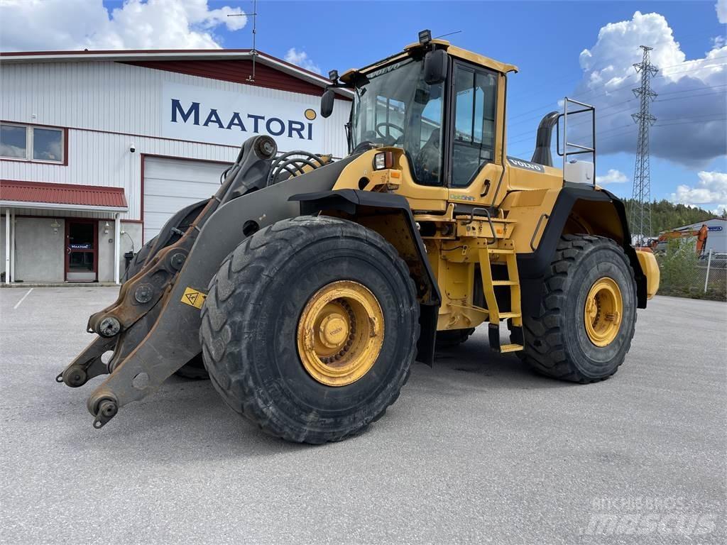 Volvo L220G Pale gommate