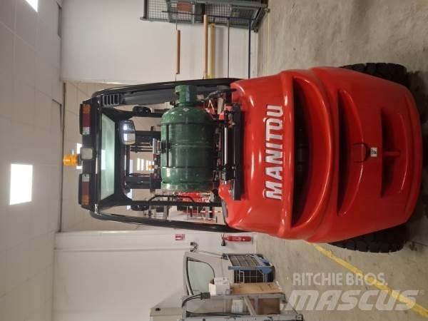 Manitou MI25G Elevatore per esterni