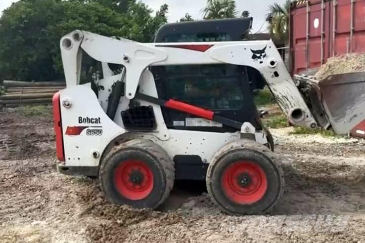 Bobcat S650 Mini Pale Gommate