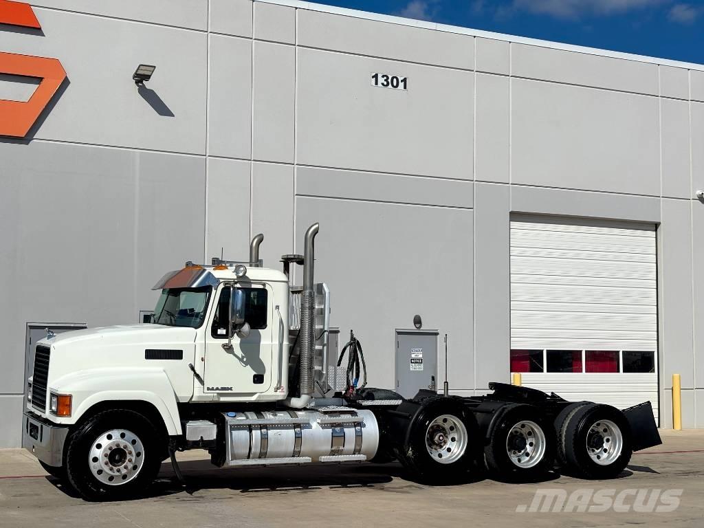 Mack CHU 613 Motrici e Trattori Stradali