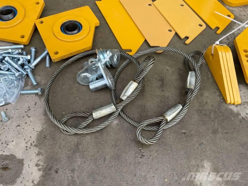 Volvo A25G Portelloni posteriori