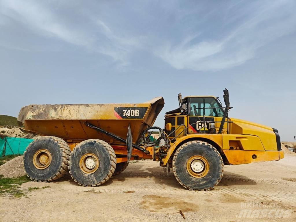 CAT 740B Dumpers articolati