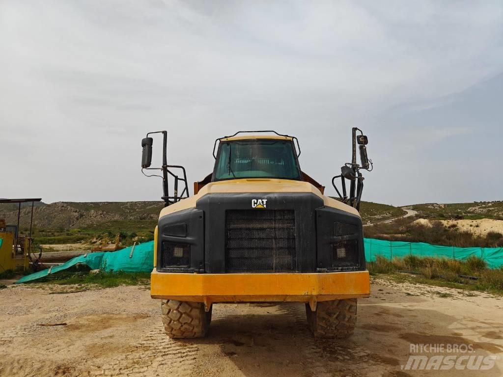 CAT 740B Dumpers articolati