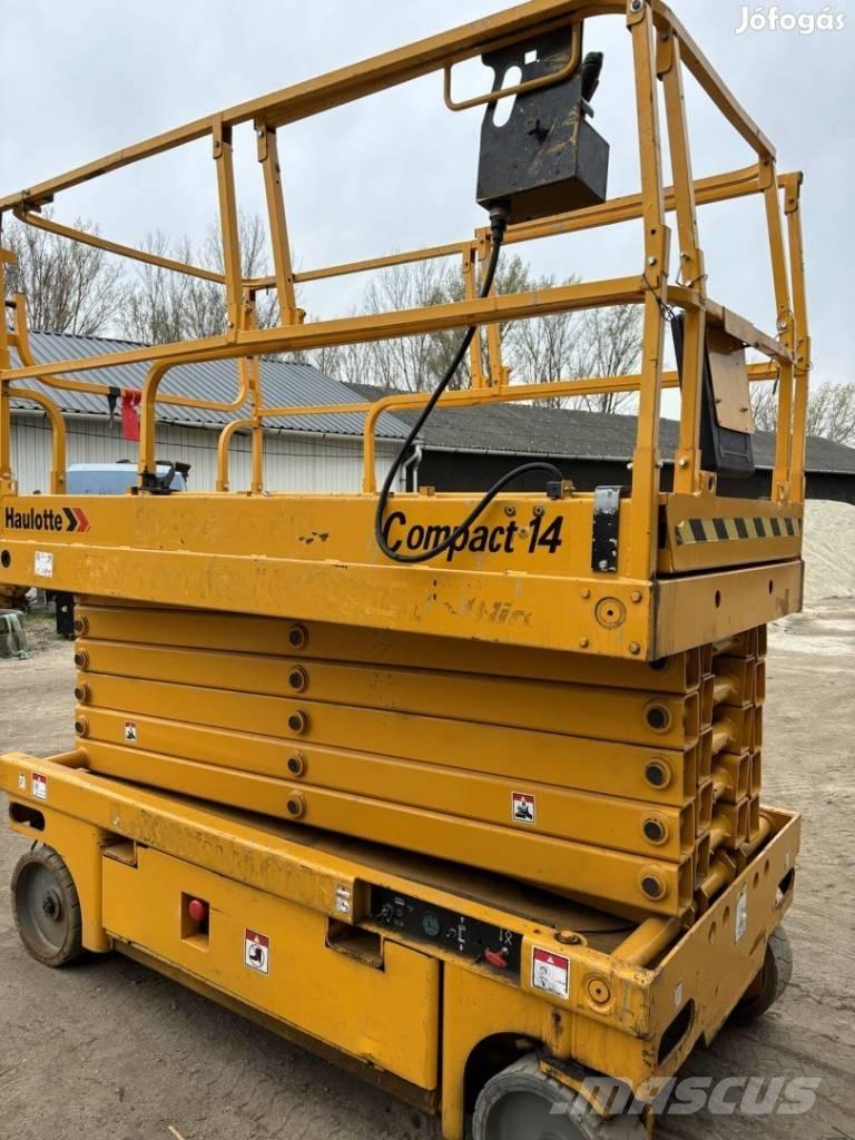 Haulotte Compact 14 Piattaforme a pantografo