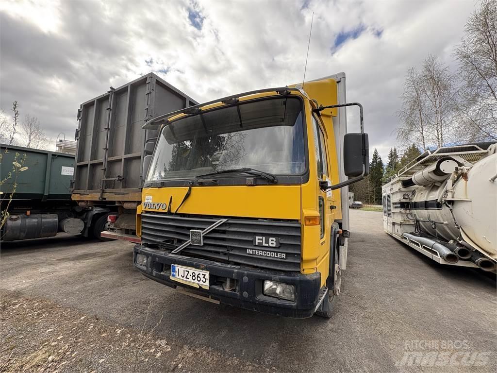 Volvo FL612 Camion cassonati