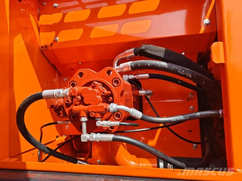 Doosan DX 225 LC-9C Escavatori cingolati