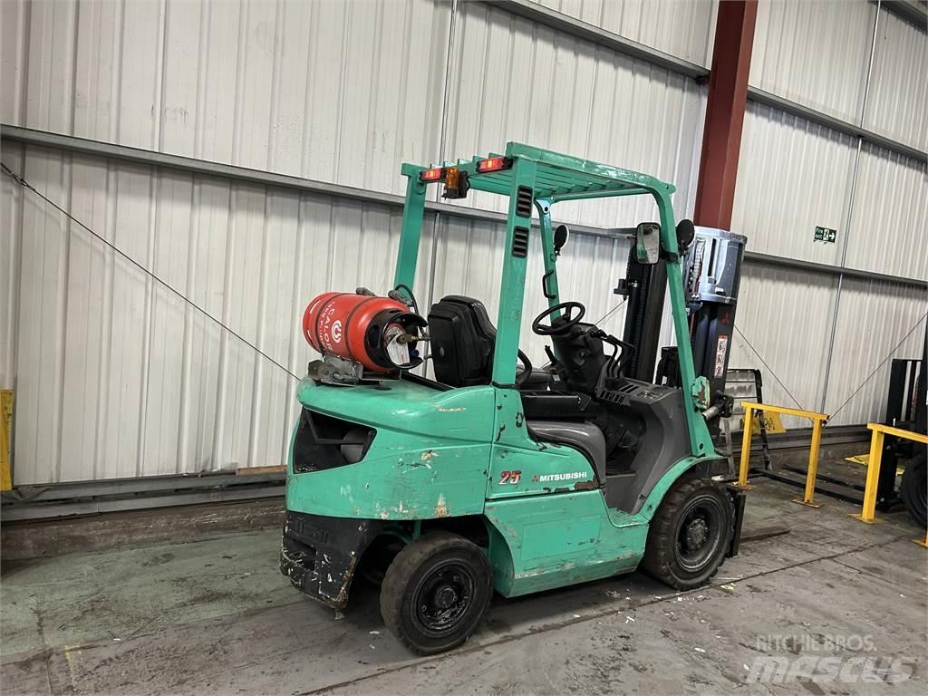 Mitsubishi FG25NT Carrelli elevatori GPL