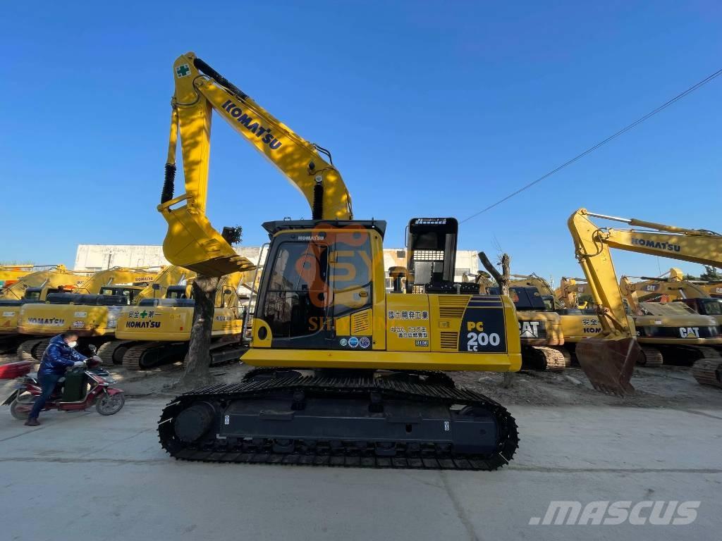Komatsu PC 200-8 Escavatori cingolati