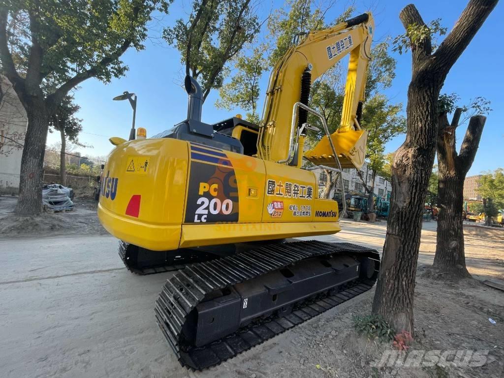 Komatsu PC 200-8 Escavatori cingolati