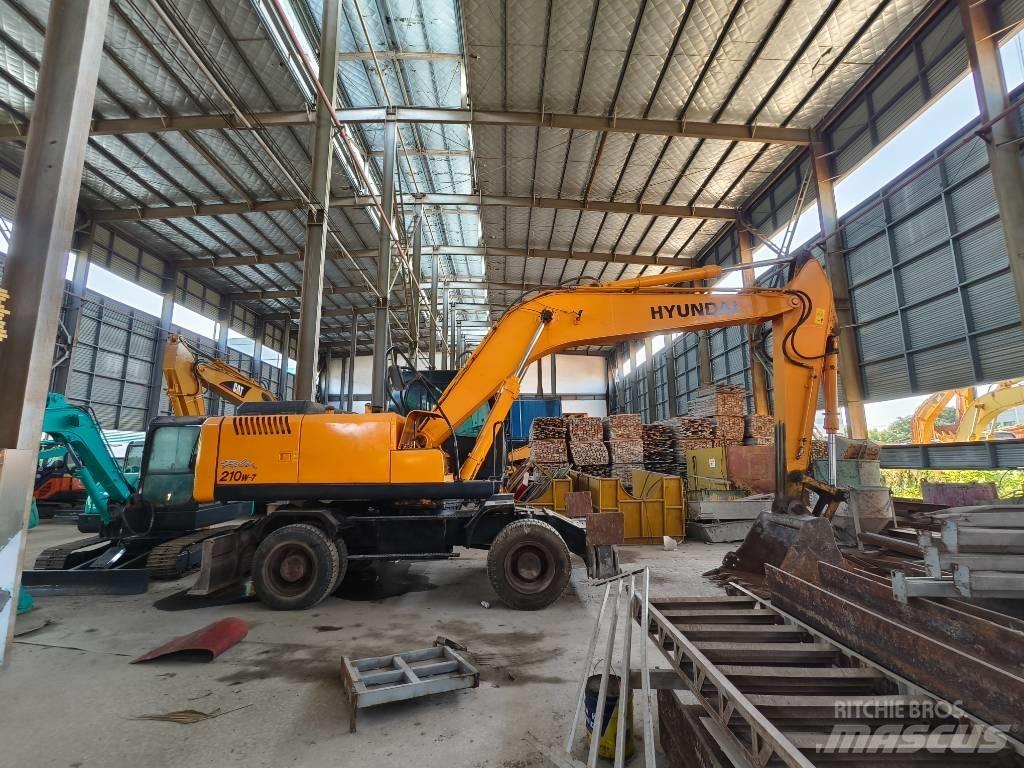 Hyundai R210w-7 Escavatori gommati