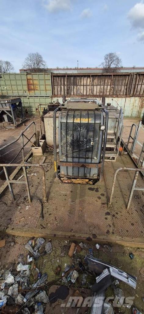 Lefort 850 Costruzioni - Altro