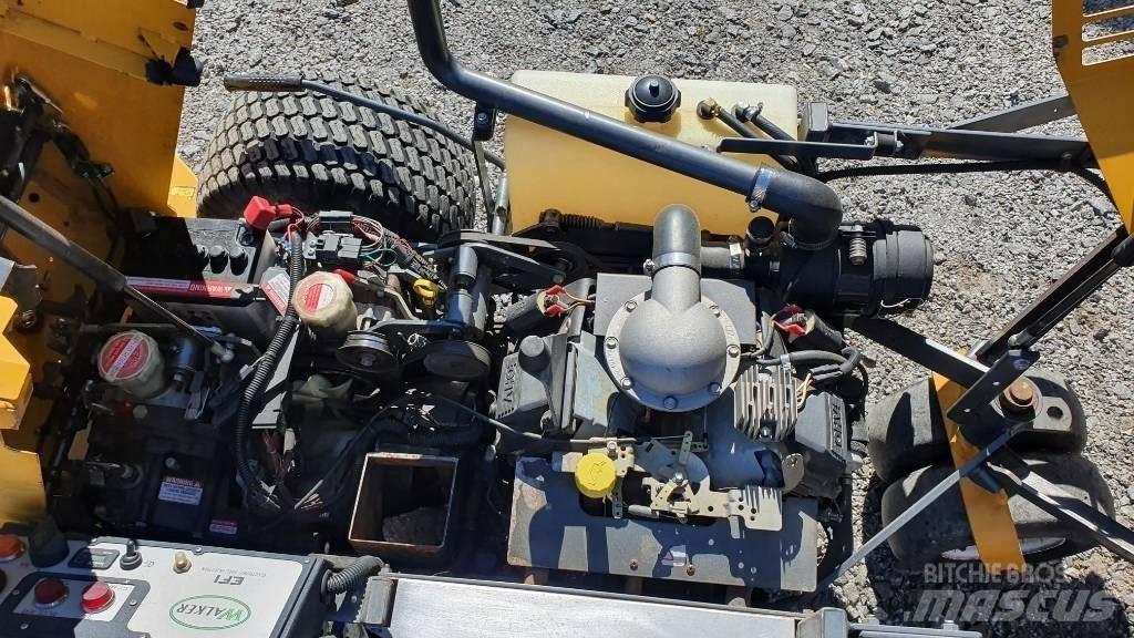 Walker MTGHS26EFI Trattorini tagliaerba