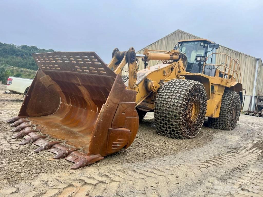 CAT 988 H Pale gommate