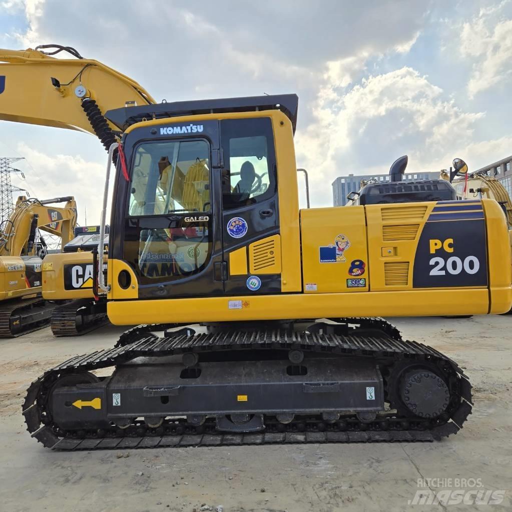 Komatsu PC 200-8 Escavatori cingolati